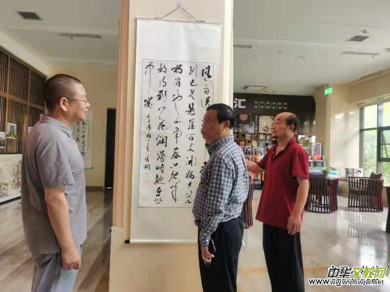 ��ī��ʢ�� ������h�� ϲ�c���h�����A�Q��Ӣ�x������Ʒչ�ھ���Ļ