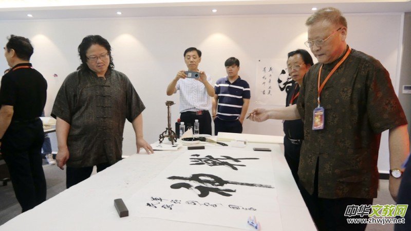 ���h���ꌢ܊����չ���Ϻ��e��