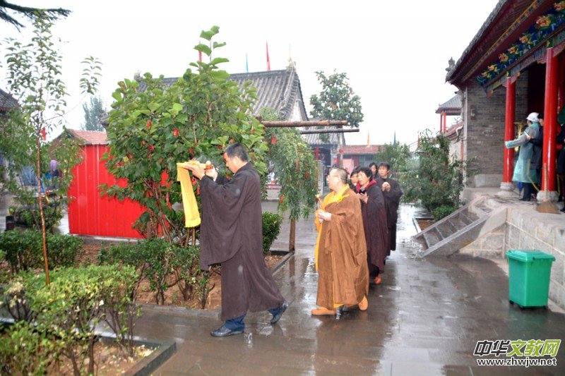 ��ȫ�����R�_չ���A�UԊ�Ļ����(xi��ng)Ŀ��B