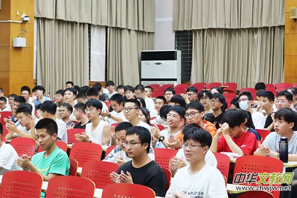 ���L(f��ng)��ӷ�ʥ���MУ�@�ۇ������������