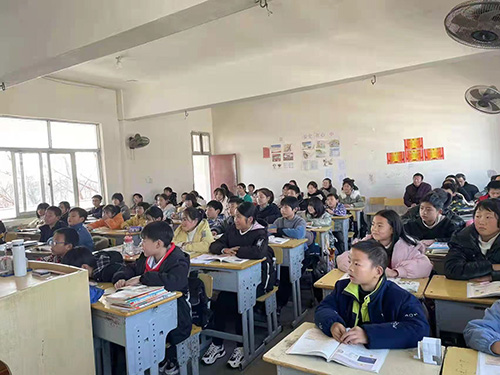 ����ʡ������S���ЌW(xu��)�_չ�������W(xu��)У�����O(sh��)���M(j��n)��