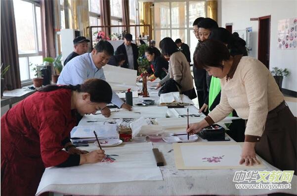 ��ɽ�д����P�˕�(sh��)Ժ�e�аѐ�(��i)���ؼҹ����(��i)�ĕ�(sh��)��(hu��)���(d��ng)