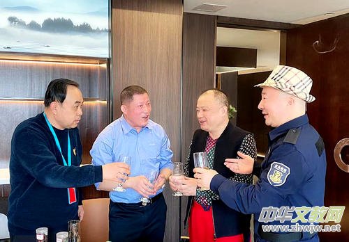 �����h��(y��ng)����ϯ���H��(y��ng)�����R�ռ�ȫ�����������f���І��Ӄxʽ