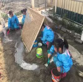 �y�ְ����Α�  �c����ɫͯ��