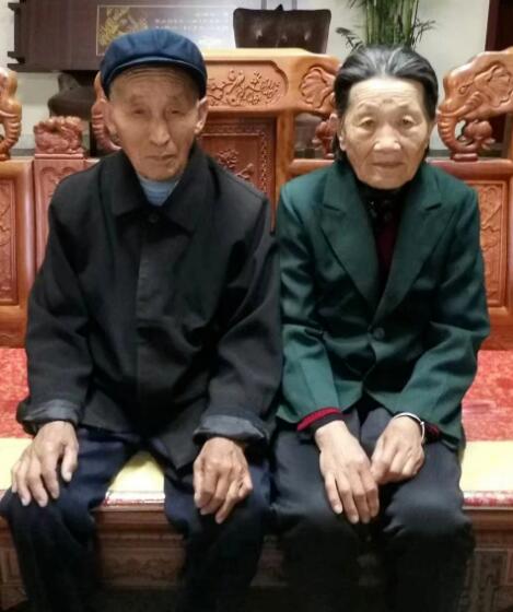 ���H����