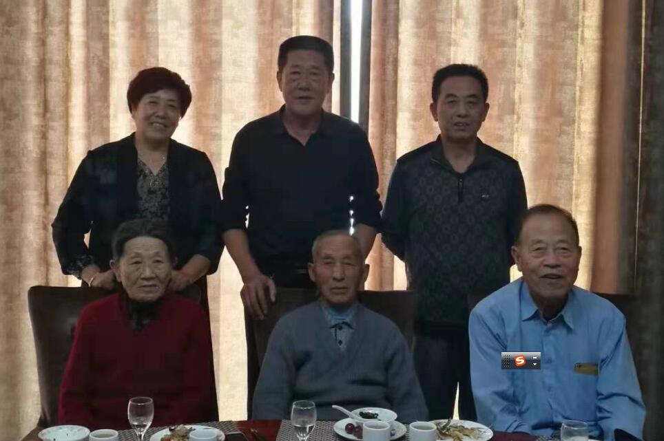 ���H����