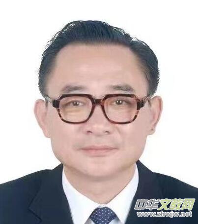 ����Ԋ(sh��):�콵��ѩ��î��