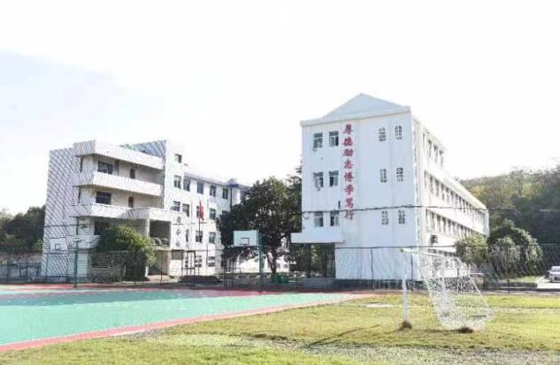 ��(y��u)���W(xu��)У���� ��(g��u)�����CУ�@