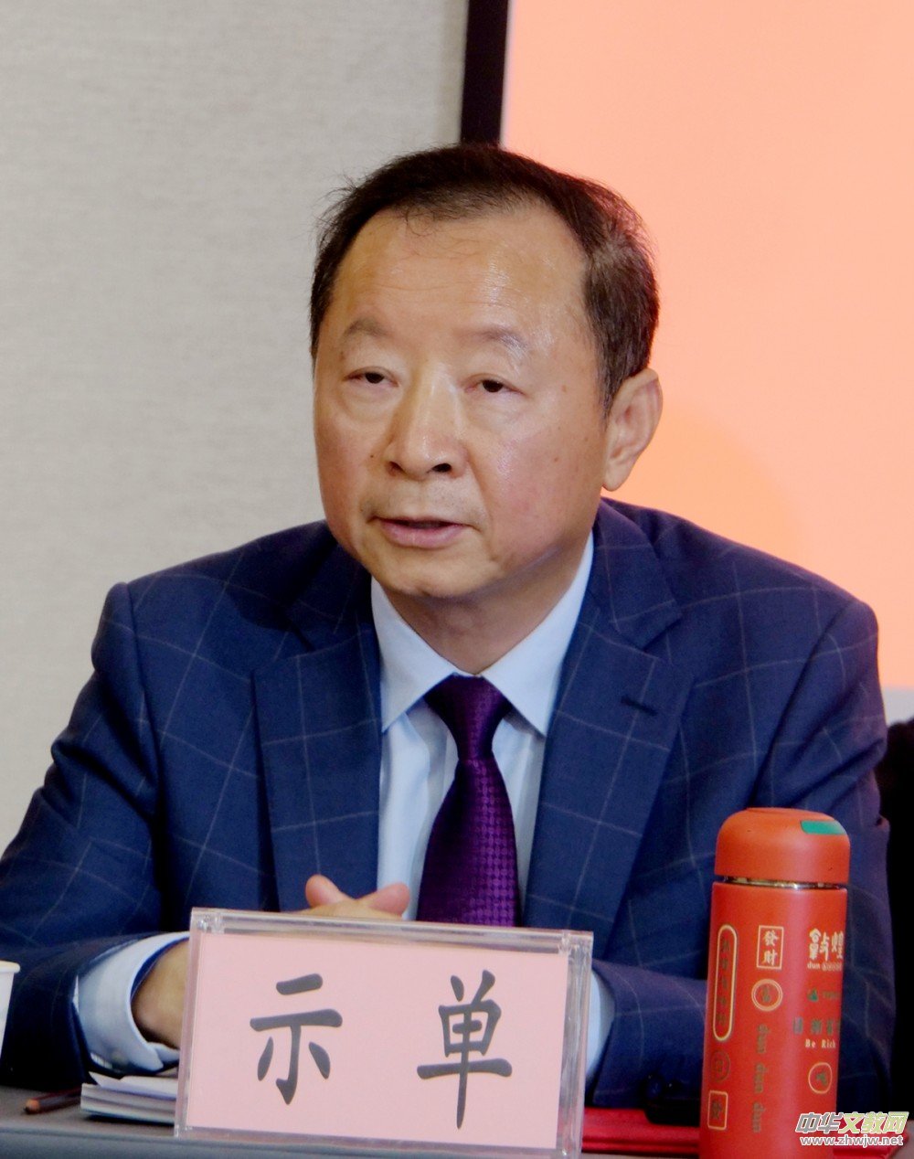 ʾ��ɢ�ļ������ߟo�����װl(f��)����ӑ���ɹ��e�k