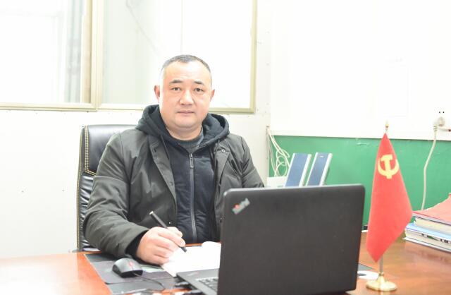 ��(chu��ng)����ɫ�������� ��(g��u)���������CУ�@