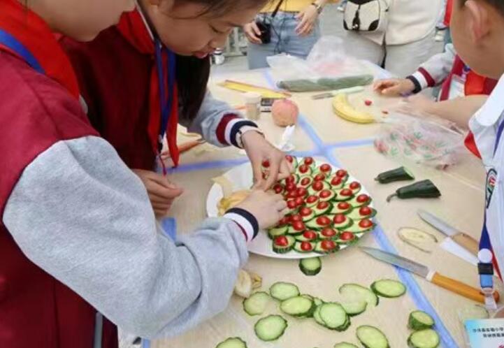 �ڄӼ���չ���֣��^Ħ�����ٳ��L