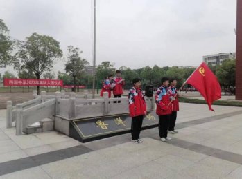 ��e�t�I(l��ng)�����`���ഺ��