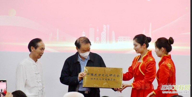 ���ĺ���� ��ī�����ǡ����������pϲ���ˇ�g(sh��)���Ć��Ӄxʽ�ڷ�ɽ�^(q��)�e��