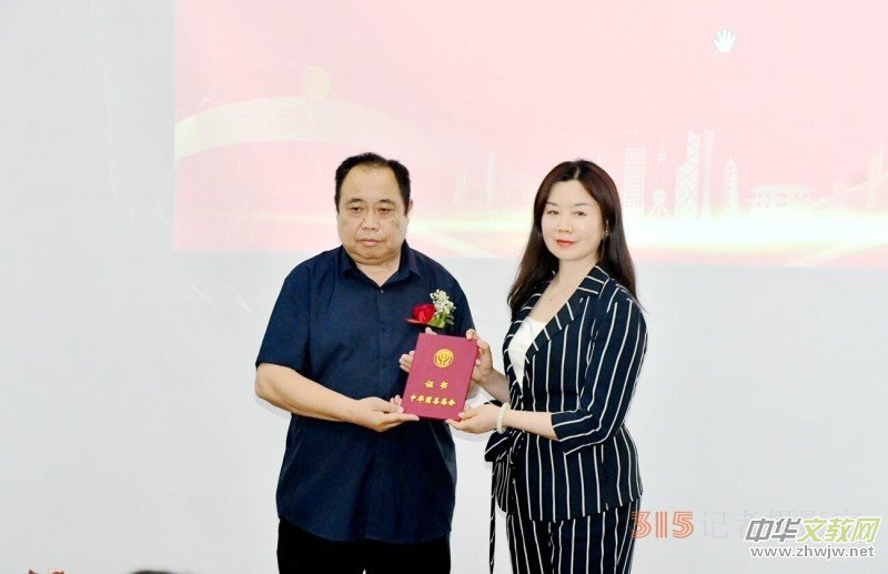 ���ĺ���� ��ī�����ǡ����������pϲ���ˇ�g(sh��)���Ć��Ӄxʽ�ڷ�ɽ�^(q��)�e��