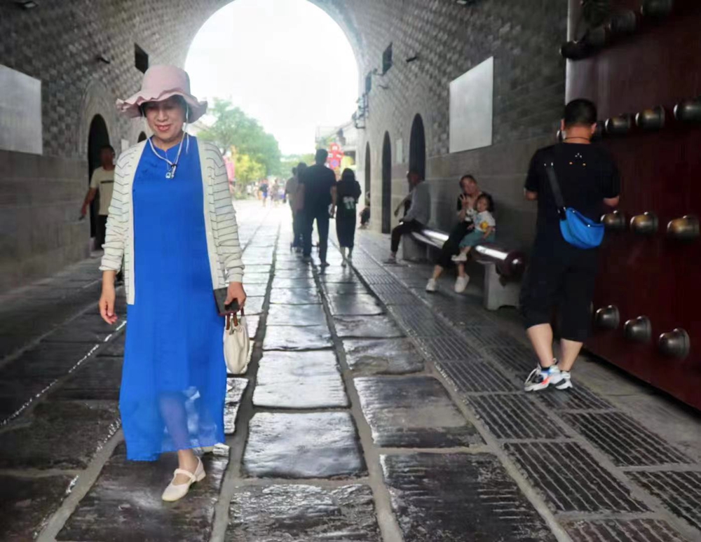 ���ݹųǵ���ʯ��