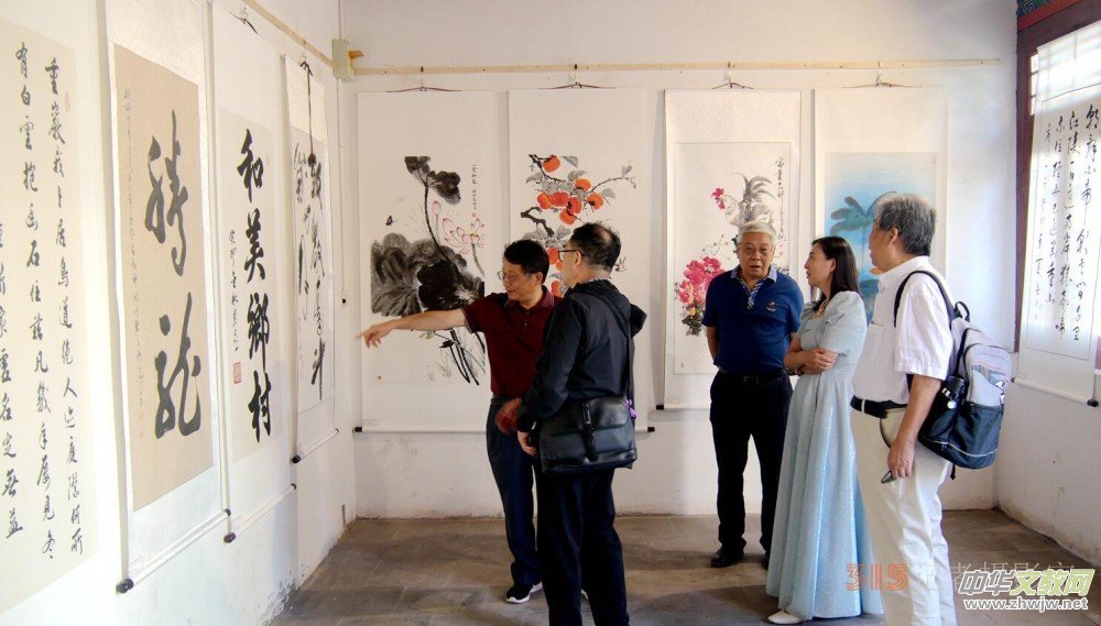 ���¾��^���q�¡���î�S�չ�(ji��)����������Ոչ�_Ļ�߬F(xi��n)�������W(w��ng)չ�[������Ľ��ƃxʽ�ھ��e��