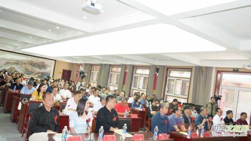 ���¾��^���q�¡���î�S�չ�(ji��)����������Ոչ�_Ļ�߬F(xi��n)�������W(w��ng)չ�[������Ľ��ƃxʽ�ھ��e��