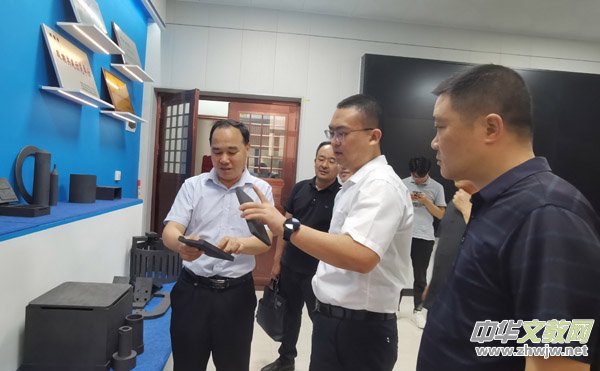 ƽ�ɽ�У���(sh��)�ֽ�(j��ng)��(j��)��Ů��� �a(ch��n)�I(y��)�l(f��)չ�����L(zh��ng)��