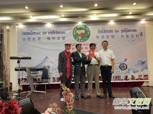 �ڰˌ��������ѹ�(ji��)�����������Ļ��l(f��)չ(li��n)�ˆ���(d��ng)�xʽ���ϓ����ķِ¡���e��