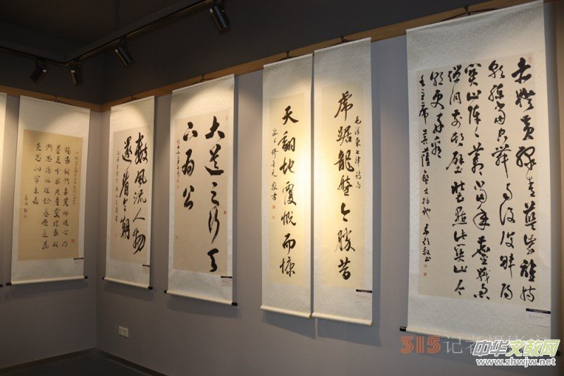 �������I(l��ng)�䣬 �ƵZǰ�M(j��n)�������o(j��)��ë�ɖ|ͬ־�Q��130�������׭��������Ʒ��Ոչ���Ϻ��Ї�����Ժ��Ļ