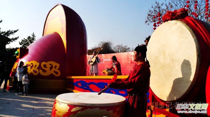 �������[��������Ц���zӰ