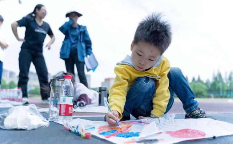 �L(f��ng)�~���(d��ng)����һ������(m��ng)�밿���{(l��n)��