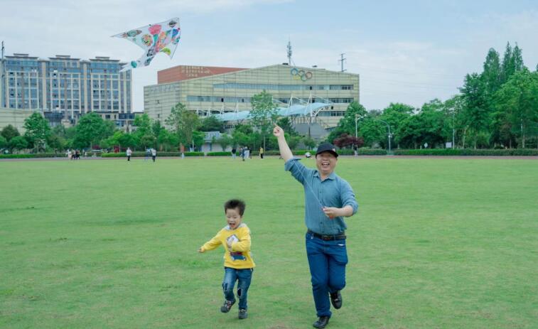 �L(f��ng)�~���(d��ng)����һ������(m��ng)�밿���{(l��n)��