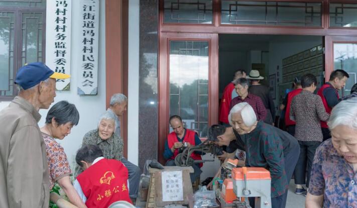 ����ů���ģ�����(w��)��(r��n)?qu��n)l(xi��ng)�塪��С��(qi��ng)��������M(j��n)�T��