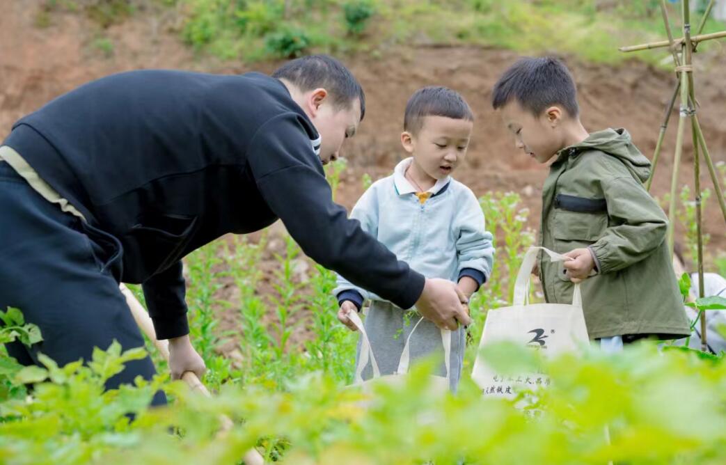 �����S���飬ϲ��ů���ġ����H�ӹ��L��һ��ܰ��(hu��)��