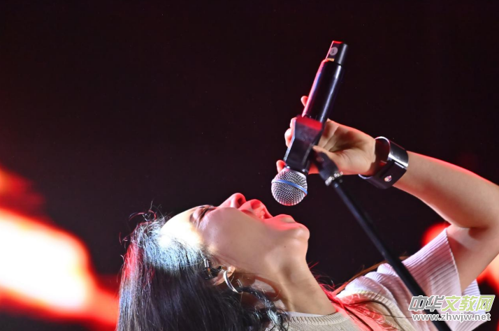 �������(l��i)���阷(l��)��ȼ������ɽ�ǿ�����(l��)�R���`�����c�{