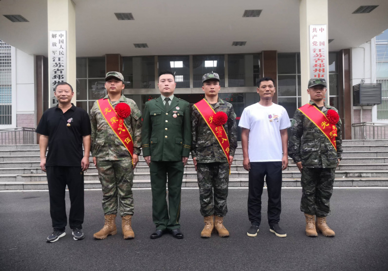 ������܊·  ��־��߅�����������йٺ��(zh��n)����������(�ֵ�)�����Ă���