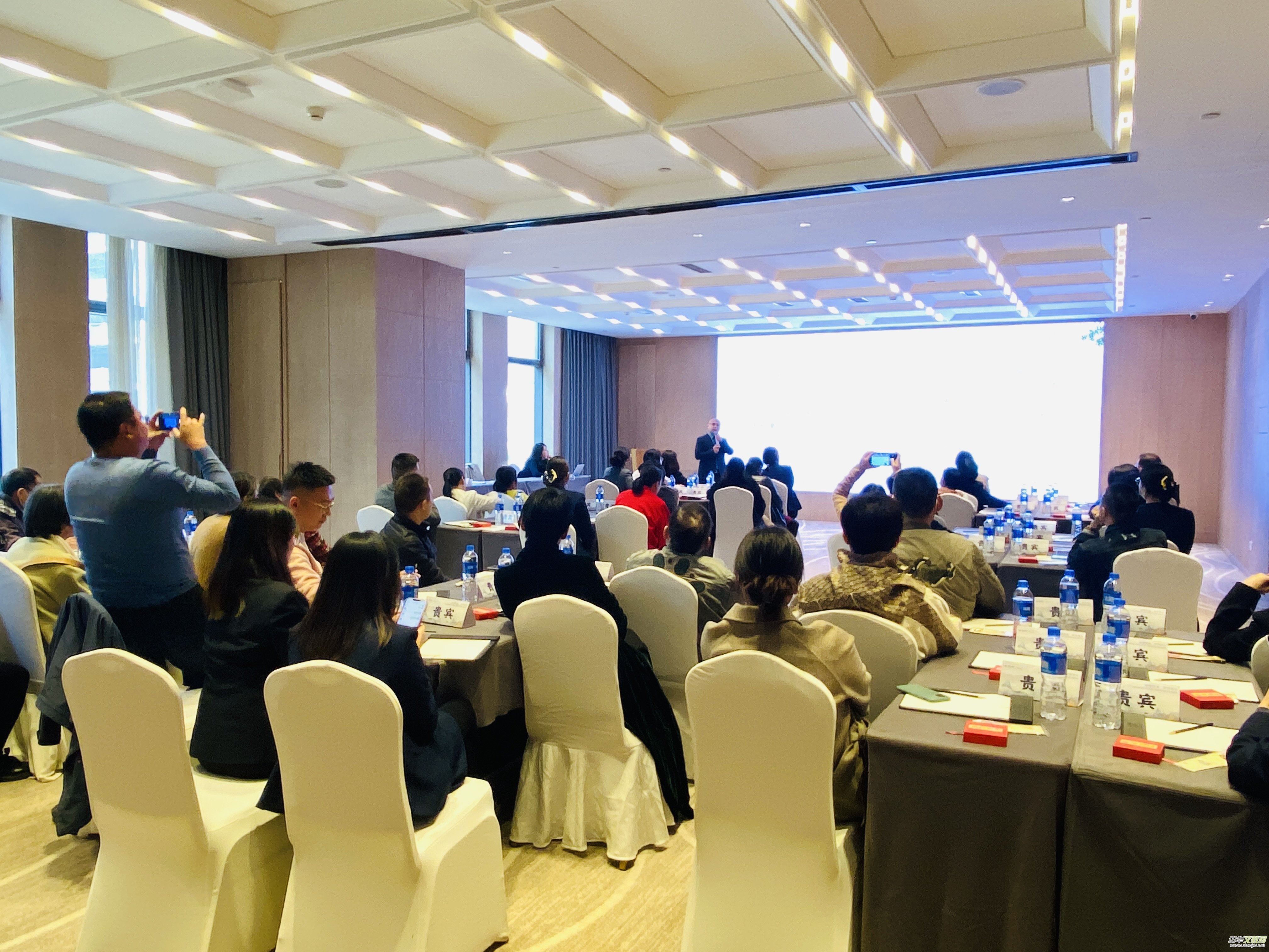 �׌W(xu��)�������S쳣����ǻ�֮·�ψ�(ji��n)���cǰ��