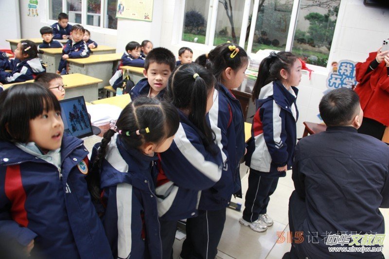 �S�r�������M(j��n)У�@���麢�ӂ�����(l��i)����(d��ng)����İ�ȫ�����n