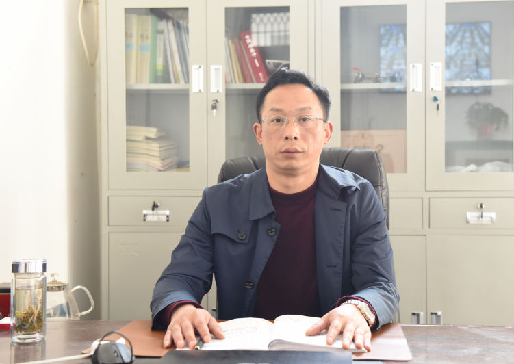 �ؽ�������   չ�W(xu��)Уδ��(l��i)