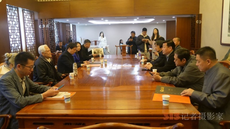 ̫�о����T���� �Pī���힕r(sh��)����̫��̫�С��κ��ɽˮ����Ʒ�x��չ�ھ���Ļ