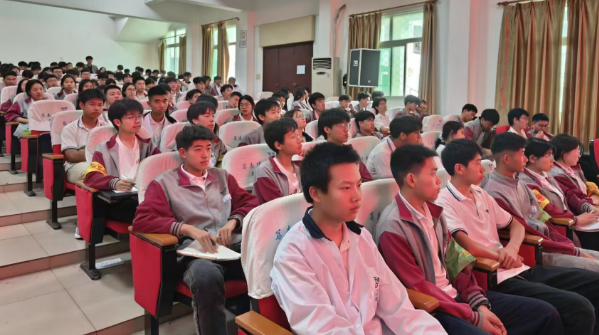 ӭ��ԇ�������������f�ڸ����e�k��ǰ�����o���v��