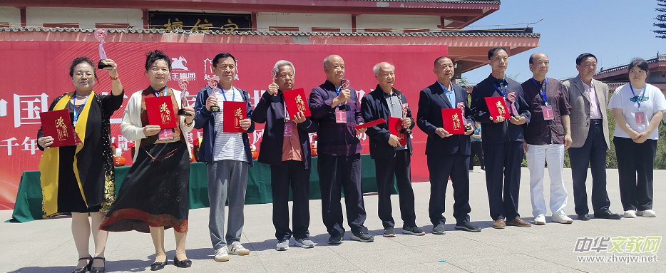 ��Ʒ�xǧ��Ŷ����Ÿ��w�����F(tu��n)�� �Ї���ˇ�������M(j��n)�ӱ��������L(f��ng)ϵ�л��(d��ng)�ɹ��e�k