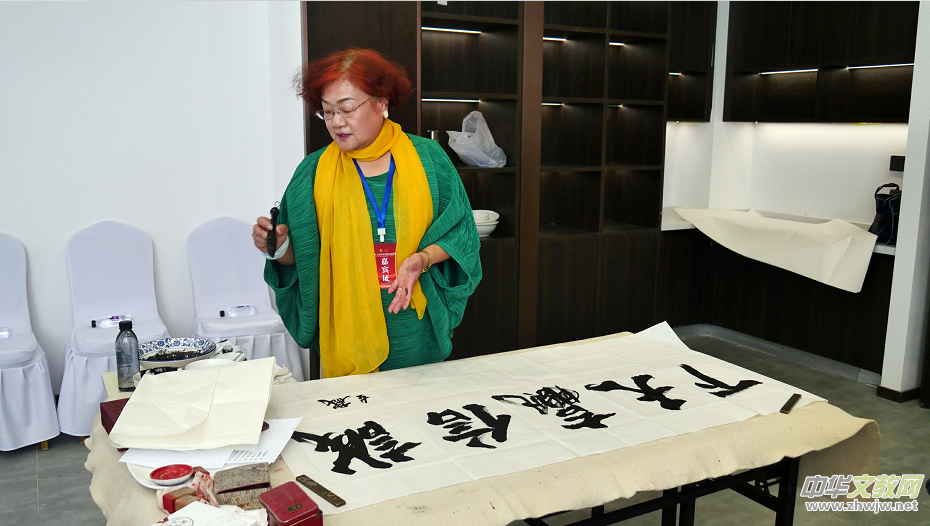 ��Ʒ�xǧ��Ŷ����Ÿ��w�����F(tu��n)�� �Ї���ˇ�������M(j��n)�ӱ��������L(f��ng)ϵ�л��(d��ng)�ɹ��e�k