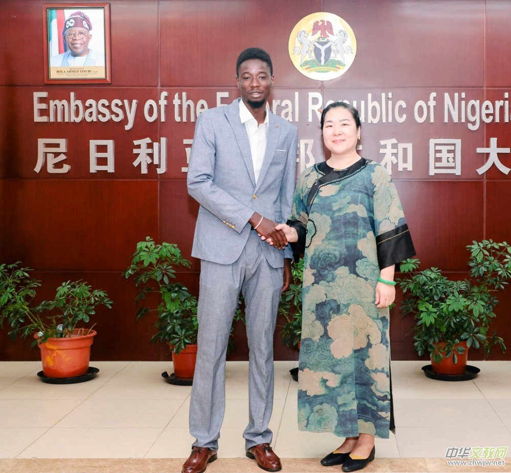 ���F�tŮʿ������ϯ����������ʹ�^�������t(y��)�Ļ��������(d��ng)​