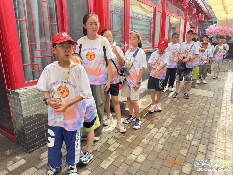 ����ǰ�T���(y��ng)�˼ң����S���ϵľ��x�ż�����ͬ��̎�Ěw��̎