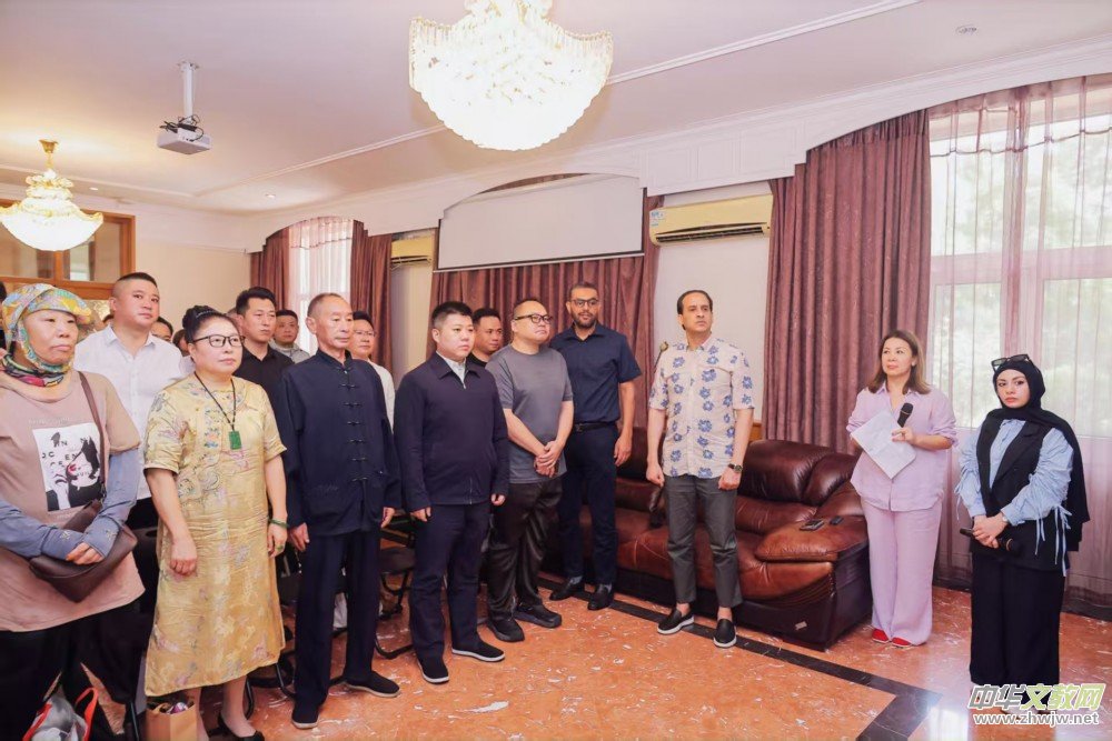 �������������t(y��)�о�ԺԺ�L������Ůʿ������ϯ �R�ﹲ�͇���ʹ�^�c���ȁ���ʹ�^���H���t(y��)�Ļ��������