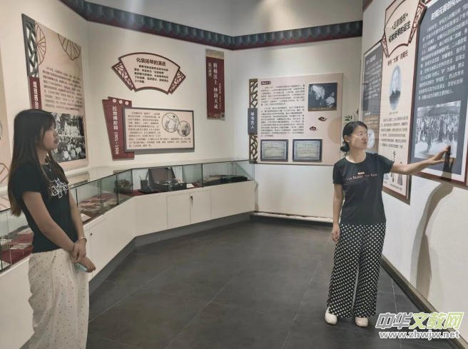 ���z�ЌW(xu��)���`��������������W(xu��)��С���ݡ��ഺ־Ը����(w��)����M(j��n)�|�I�Ѕ΄������^