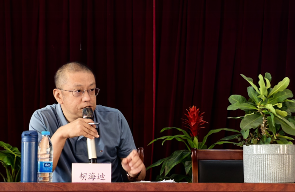 �׌á��Gɫ��Ұ�����B(t��i)��Ȼ�����L(f��ng)�P�����|�����¡���e��