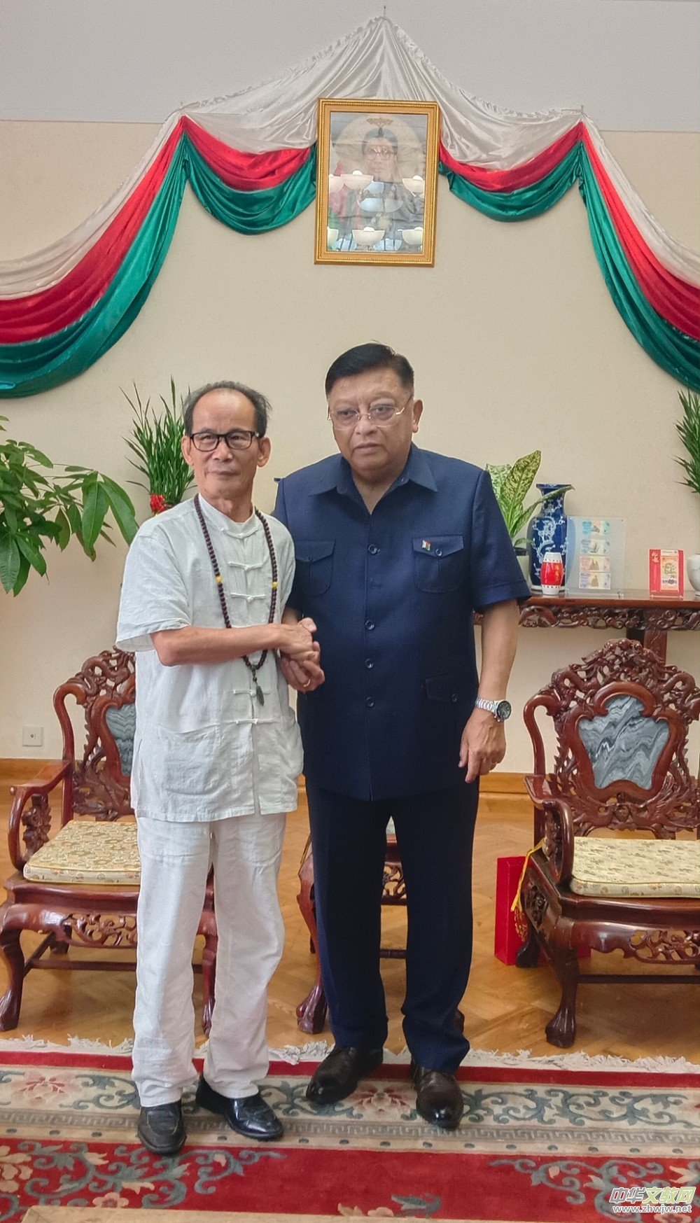 �β�Ժ�L(zh��ng)������ϯ�R�_(d��)��˹�Ӵ�ʹ�^���t(y��)�Ļ��������(d��ng)