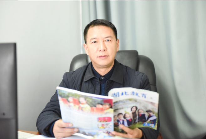 ע�؃�(n��i)���l(f��)չ ��(g��u)������У�@