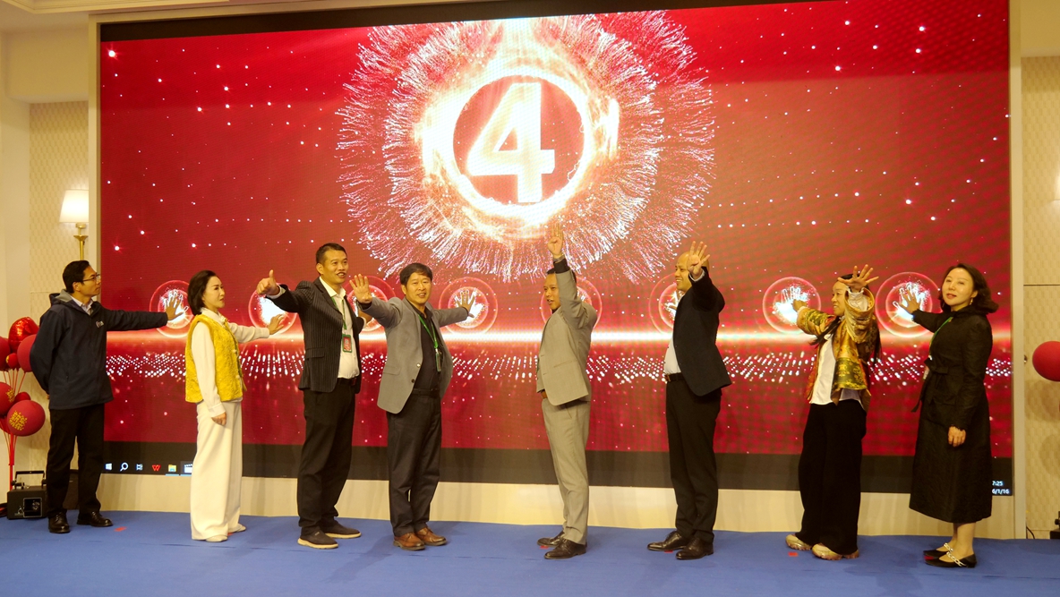 ��̼�����r(n��ng)�I(y��)��δ�� ���䡱���Gɫ��ƪ�¡����]��̼?x��)�˷�ʮ���d�sҫ�c��A�M�e�k